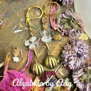 Alquimia Gold and clear quartz Dangle Earrings